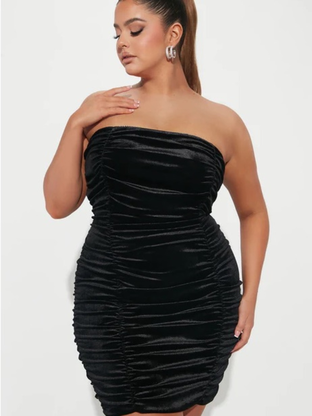 Fashion Nova Black Strapless Ruched Velvet Bodycon Dress